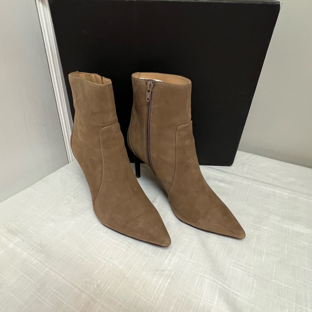 Banana Republic Suede Tan Heeled Boots--Size 6.5